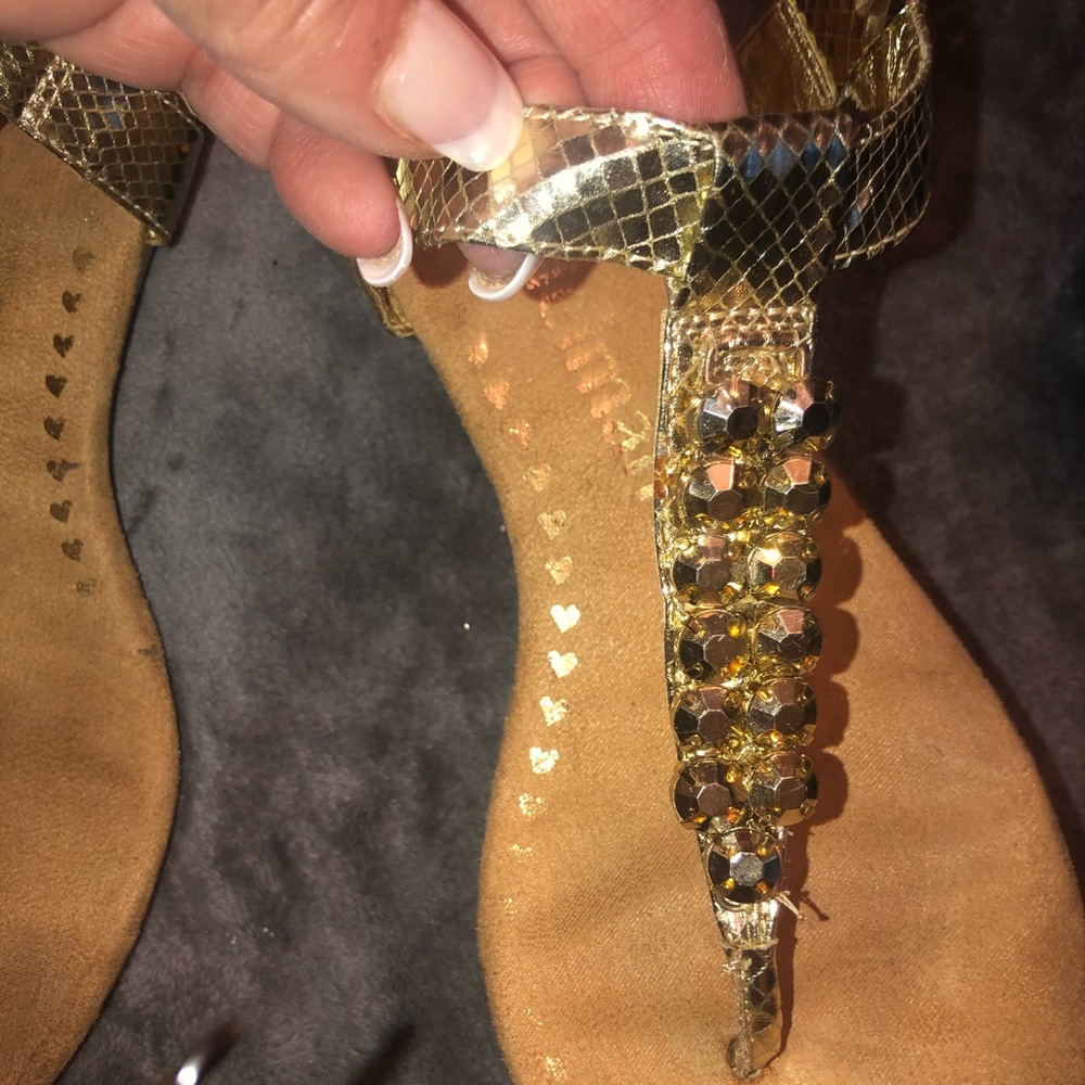 Gold sandals - Picture 3 of 5